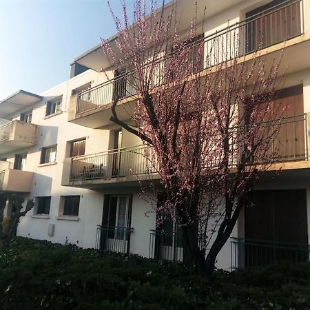 Appartement Avec Balcon Et Parking Prive 罗阿纳 外观 照片